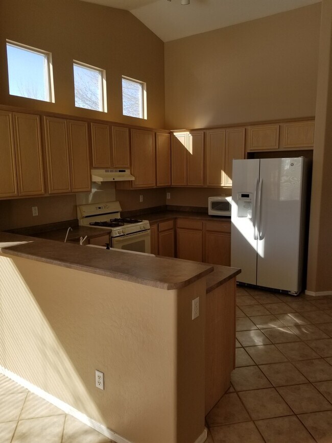 Foto del edificio - 2355 W High Country Dr