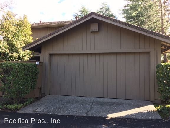 Primary Photo - 3 br, 2.5 bath House - 611 East Ranch Road