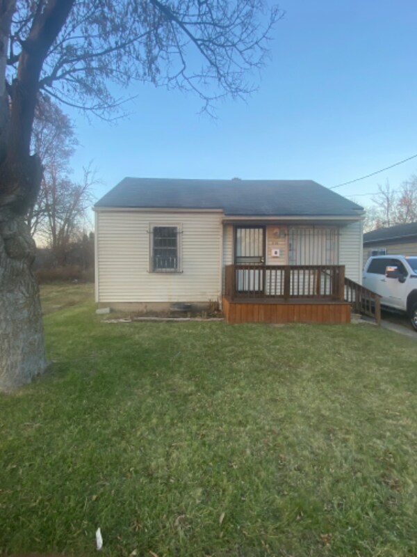 Primary Photo - 518 W Ruth Ave