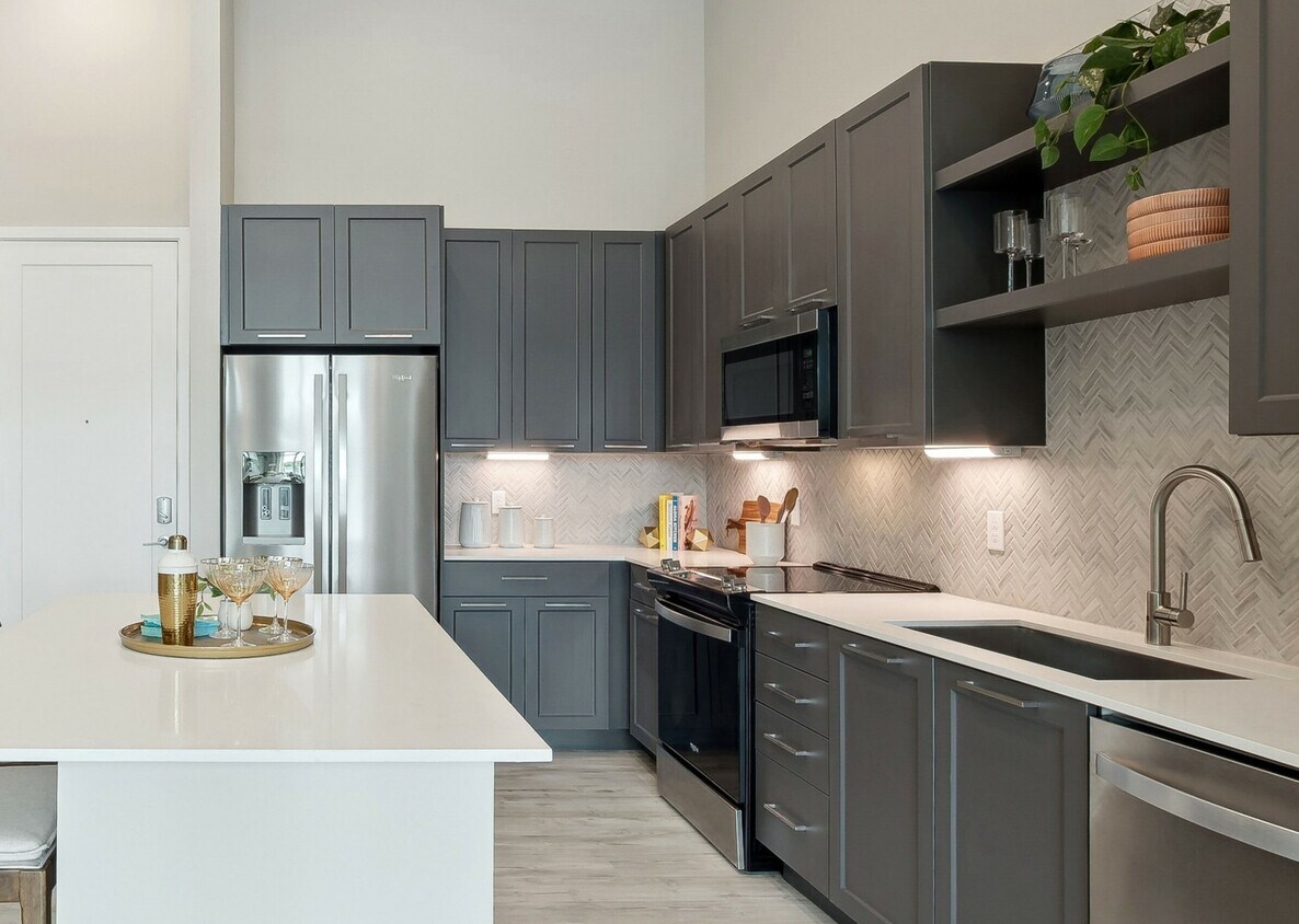 Aventon Gem Lake Apartments in Maitland, FL