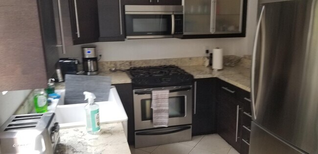 Foto del edificio - 3727 7th Ave