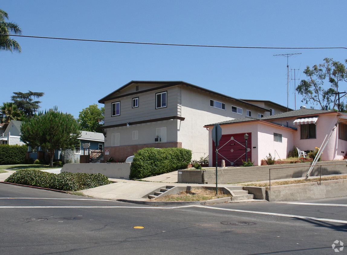 Building Photo - Windsor View Apartments