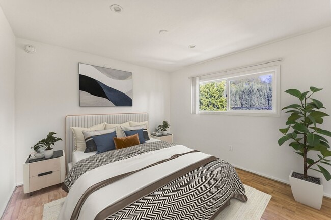 Building Photo - 5738 Woodman Ave