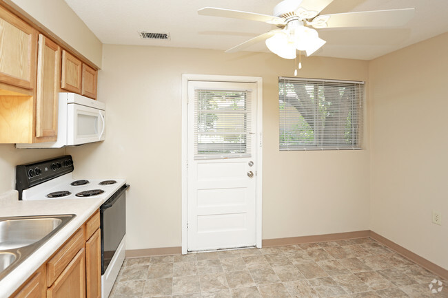 Kitchen - West Glen Apartments