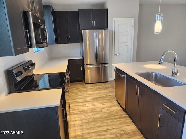 Photo - 200 E Thomas Rd Townhome