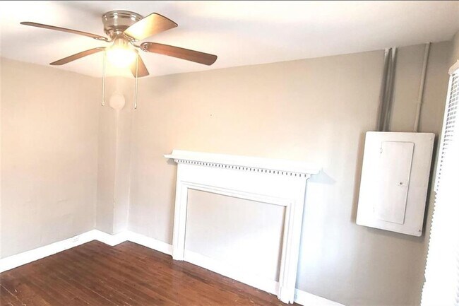 Foto del edificio - 66 Chester Ave SE