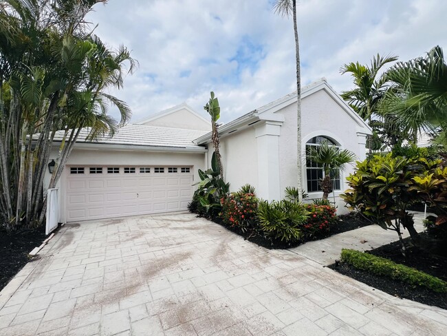 Foto del edificio - 9185 Baybury Ln