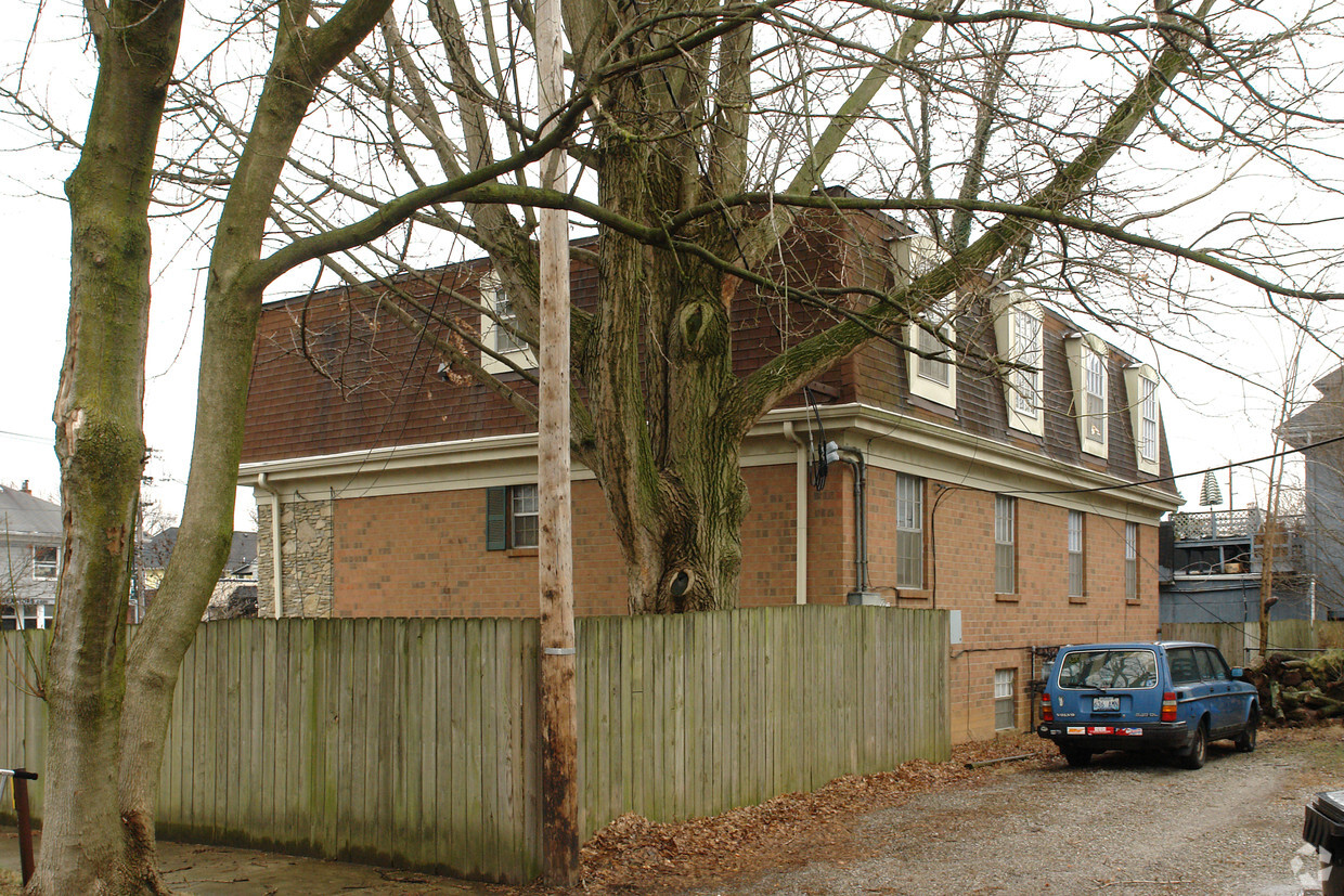 Building Photo - 100 Forest Ct