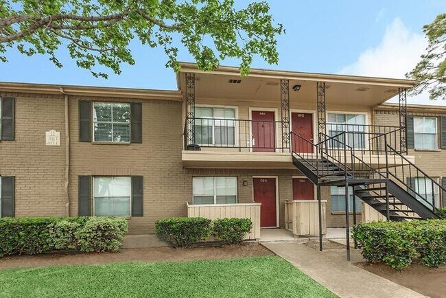 Foto del edificio - 10881 Richmond Ave.