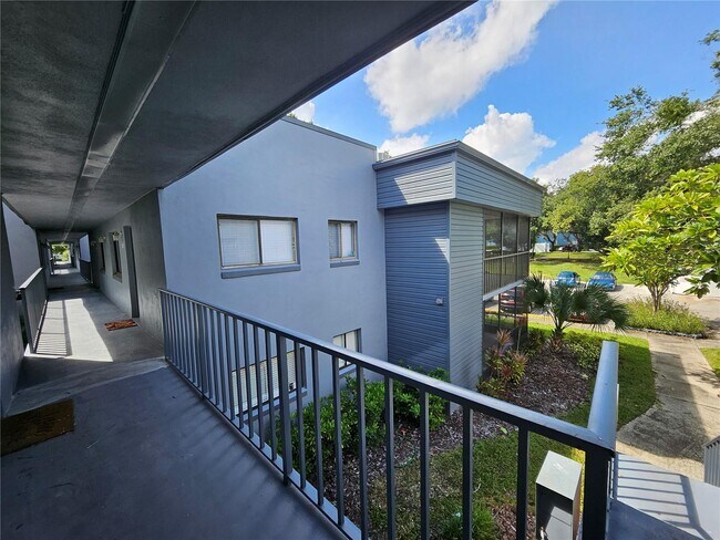 Foto del edificio - 2389 Oak Park Way