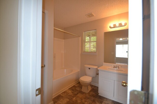 Building Photo - 3735 Buffington Pl