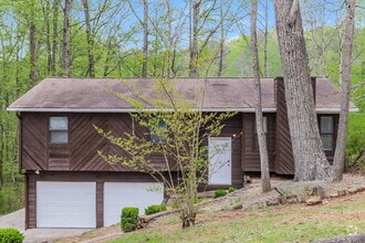 Building Photo - 4031 Cindy Dr