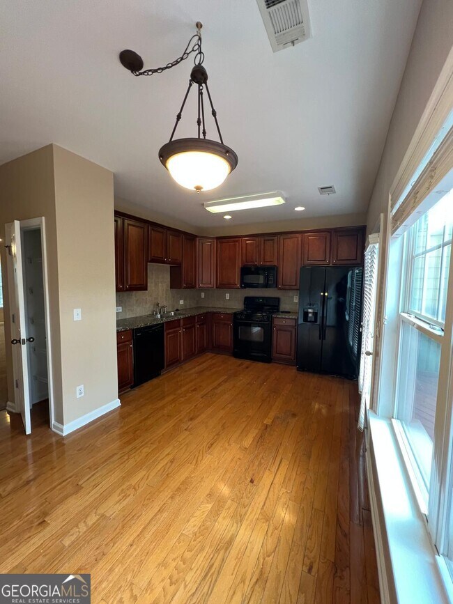 Foto del edificio - 1682 Northgate Mill Dr