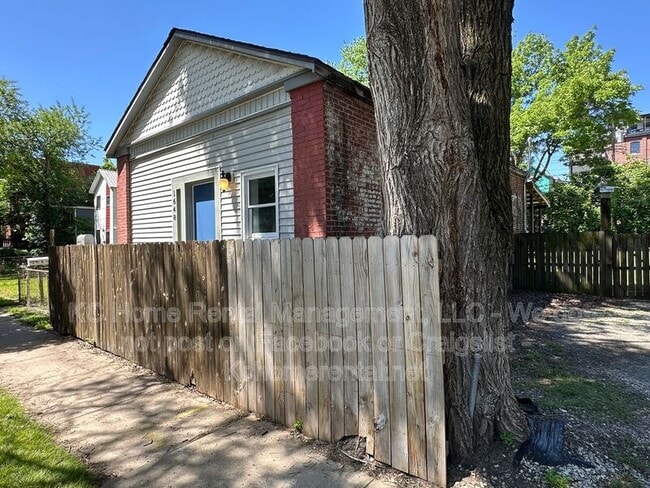 Building Photo - 1648 Jefferson St