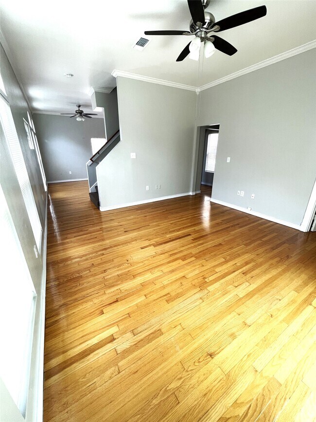 Foto del edificio - 4122 Drake St