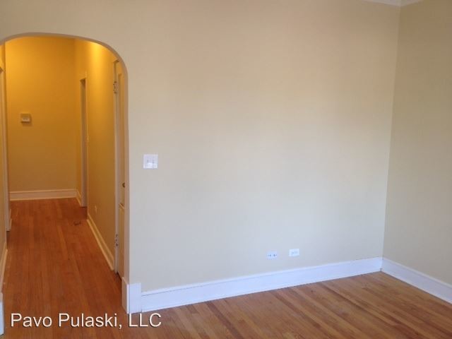 Building Photo - 3767-3801 N Pulaski Rd