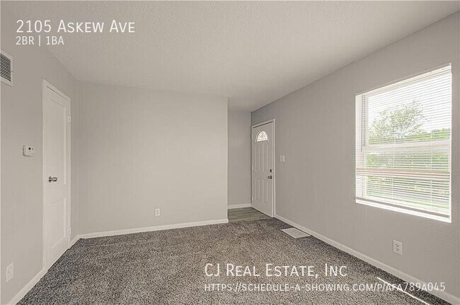 Building Photo - 2105 Askew Ave