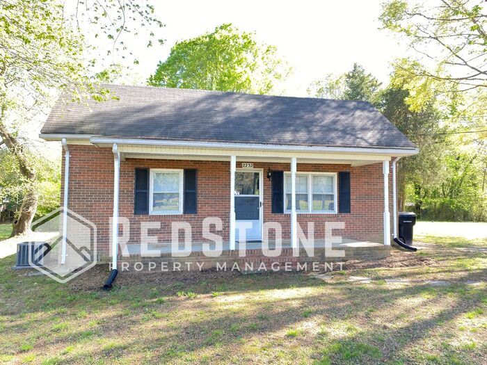 2 Bed, 1.5 Bath House House Rental in Burlington, NC