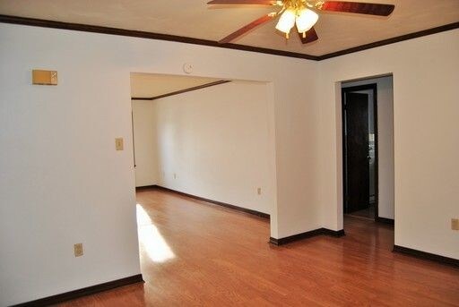 Building Photo - Beautiful 2 BR in Flemington!