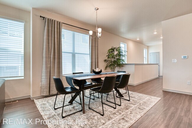 Foto del edificio - 4 br, 3 bath House - 5725 Heathland Terrace