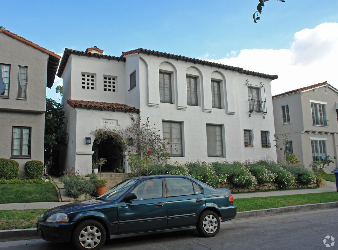 Foto del edificio - 340 N Sierra Bonita Ave