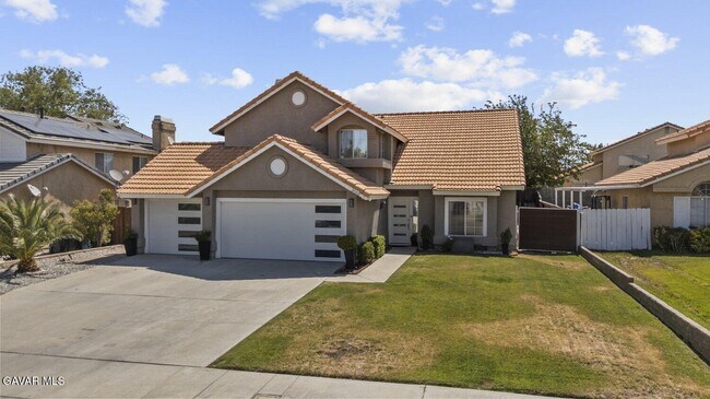 Building Photo - 37310 Newbury Pl