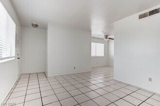 Building Photo - 4269 Stewart Ave