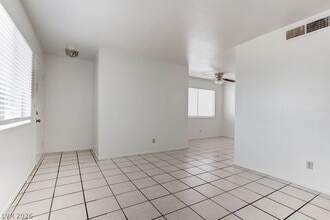 Building Photo - 4269 Stewart Ave