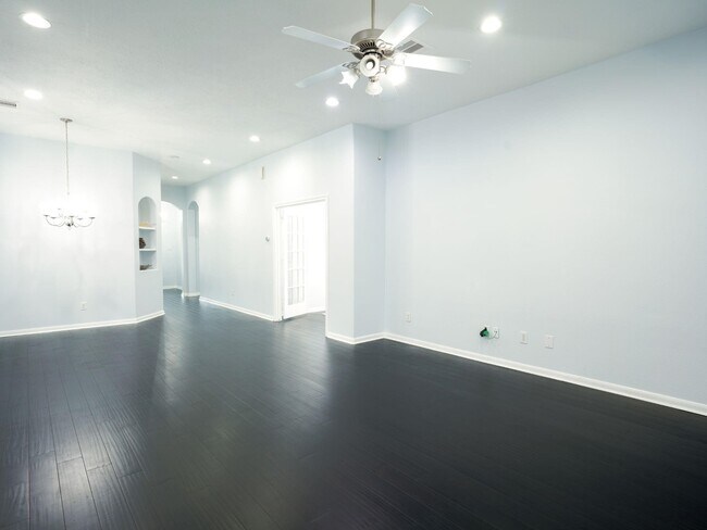 Foto del edificio - 13231 Babbitt St