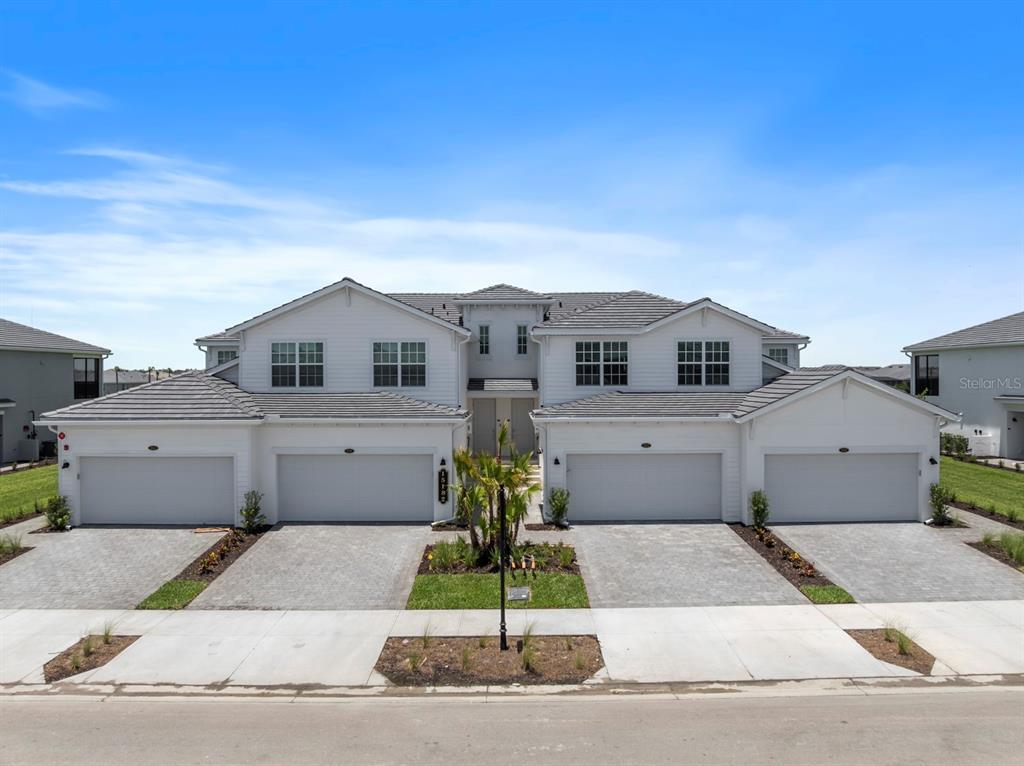 Foto principal - 15182 Bluffton Ln