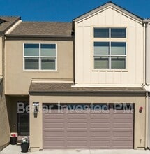 Building Photo - 446 Blythewood Pl