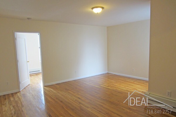 Building Photo - 1189 Putnam Ave
