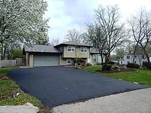 Primary Photo - 28W700 Barnes Ave