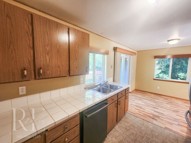 Building Photo - MILITARY DISCOUNT - $75/MO OFF!!