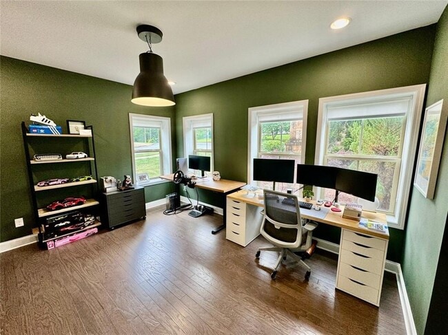 Building Photo - 1455 Edgebrook Ct NE