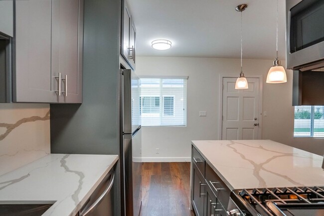 Building Photo - 920 Enterprise Ave