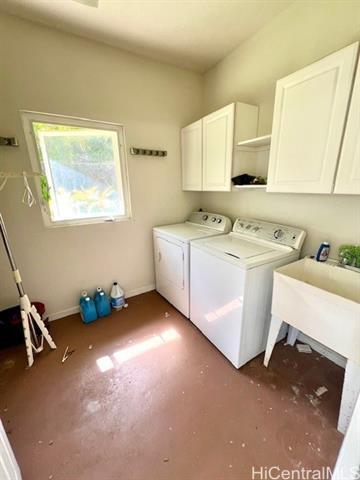 Building Photo - 598 Ulumu St