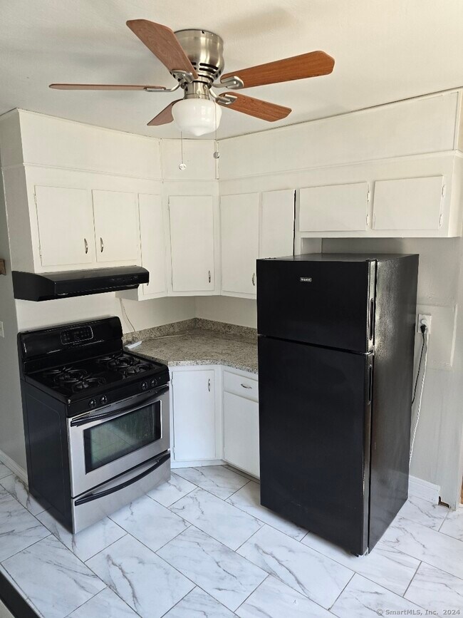 Foto del edificio - 1013 Maple Ave