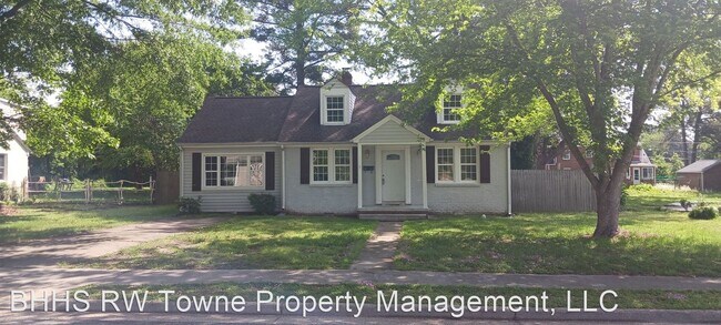 Building Photo - 3 br, 1 bath House - 4 Monument Drive