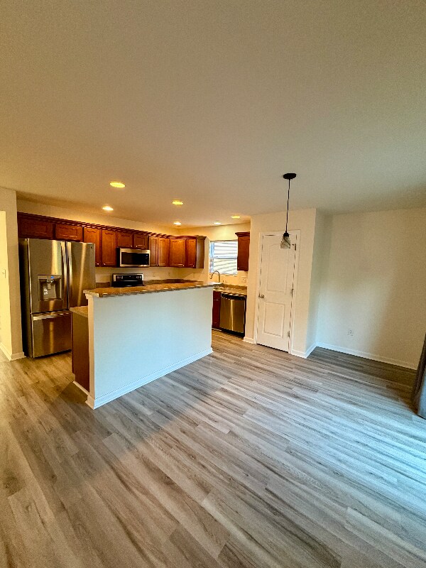 Foto del edificio - 7952 Bombay Ln