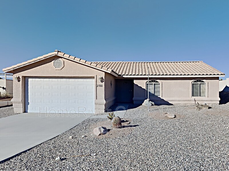 Primary Photo - 3701 Yucca Dr