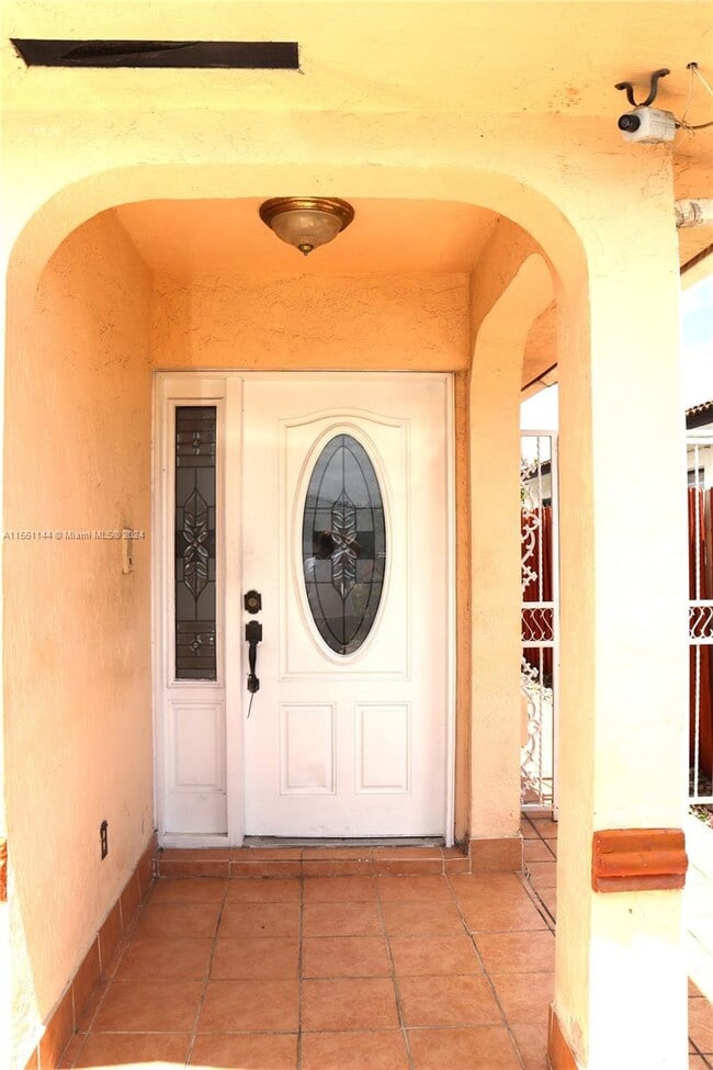 Photo - 2605 W 71st Pl House