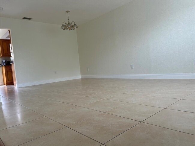 Building Photo - 3229 Oak Lawn Pl