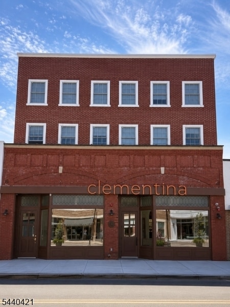Building Photo - 627 Valley Rd