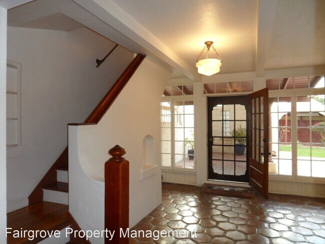 Building Photo - 4 br, 3 bath House - 4890 Vista Street