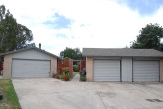 Building Photo - 2608 Plantation Pl