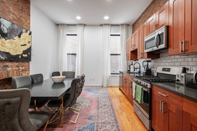 Photo - 283 Pleasant Ave Apartment