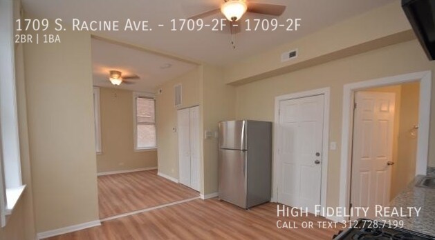 Foto del edificio - 1709 S Racine Ave