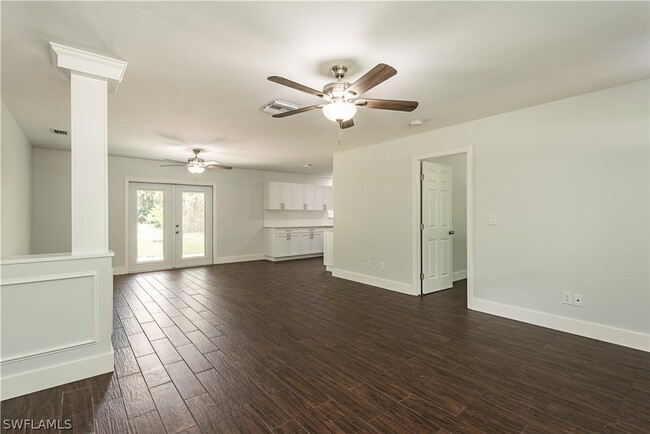 Building Photo - 3831 31st Ave SW