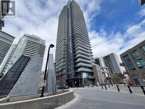 Building Photo - 56 Forest Manor Rd